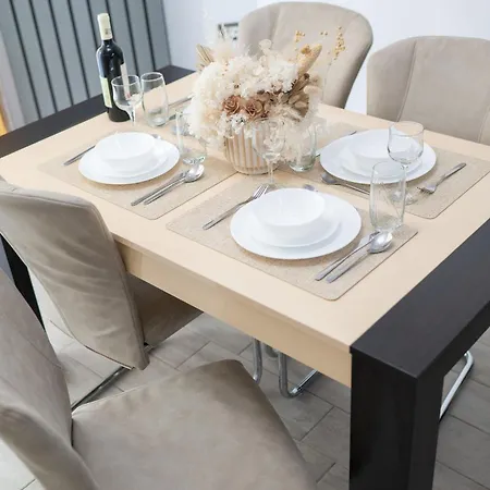 Endless Summer 64 Pools Prarking Apartament Năvodari